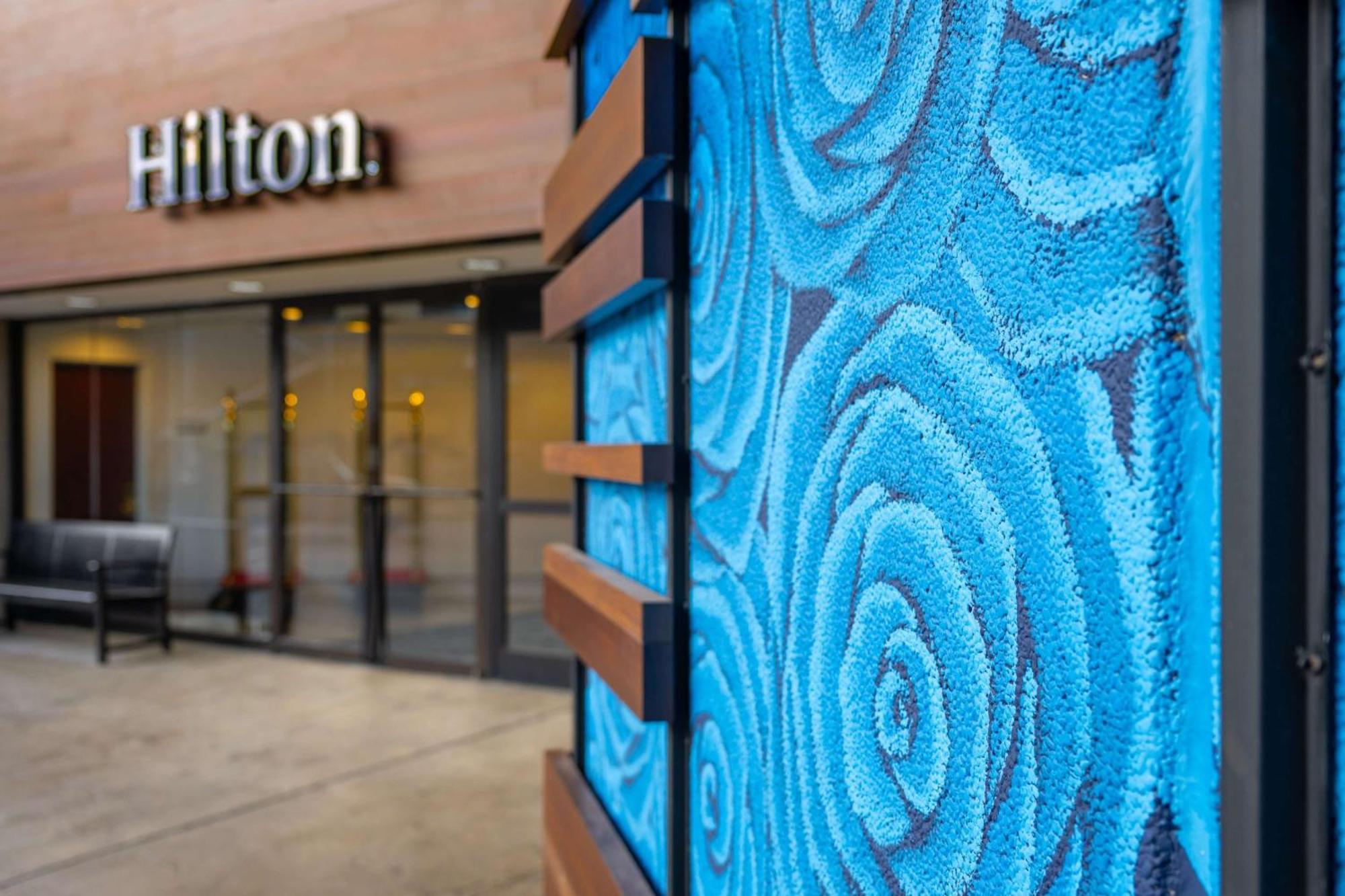 Hilton Lexington Downtown Hotel Exterior photo